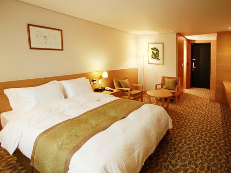 Benikea Hotel Bizinn Уонджу Екстериор снимка