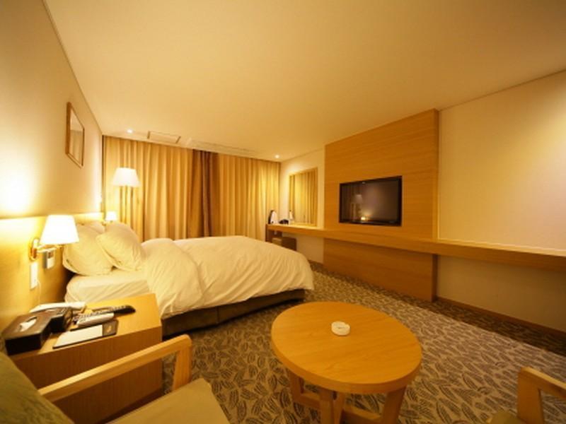 Benikea Hotel Bizinn Уонджу Екстериор снимка