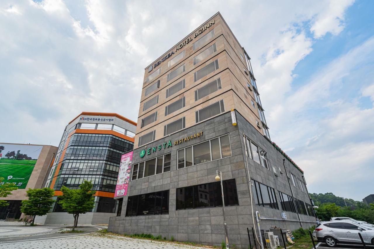 Benikea Hotel Bizinn Уонджу Екстериор снимка