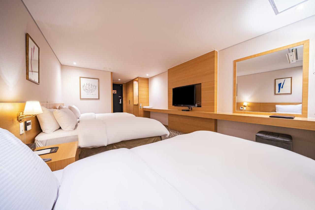 Benikea Hotel Bizinn Уонджу Екстериор снимка
